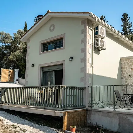 Armonia Lefkada Apartment *