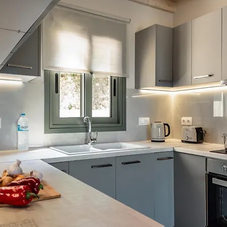 Armonia Lefkada Apartment *