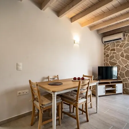 Armonia Lefkada Kariotai